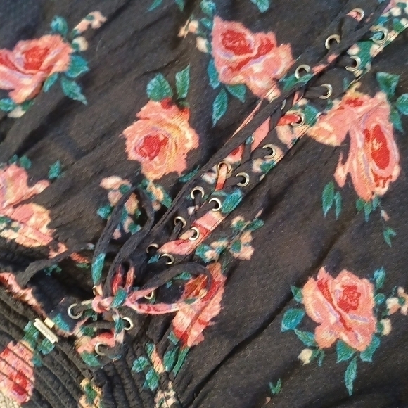 HARLOW Flower Boho Blouse - Picture 4 of 10